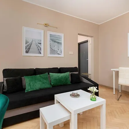 Baltic Breeze Kolobrzeska & Balcony By Renters * Gdańsk