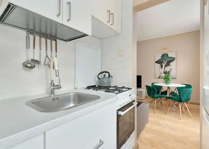 Baltic Breeze Kolobrzeska & Balcony By Renters גדנסק